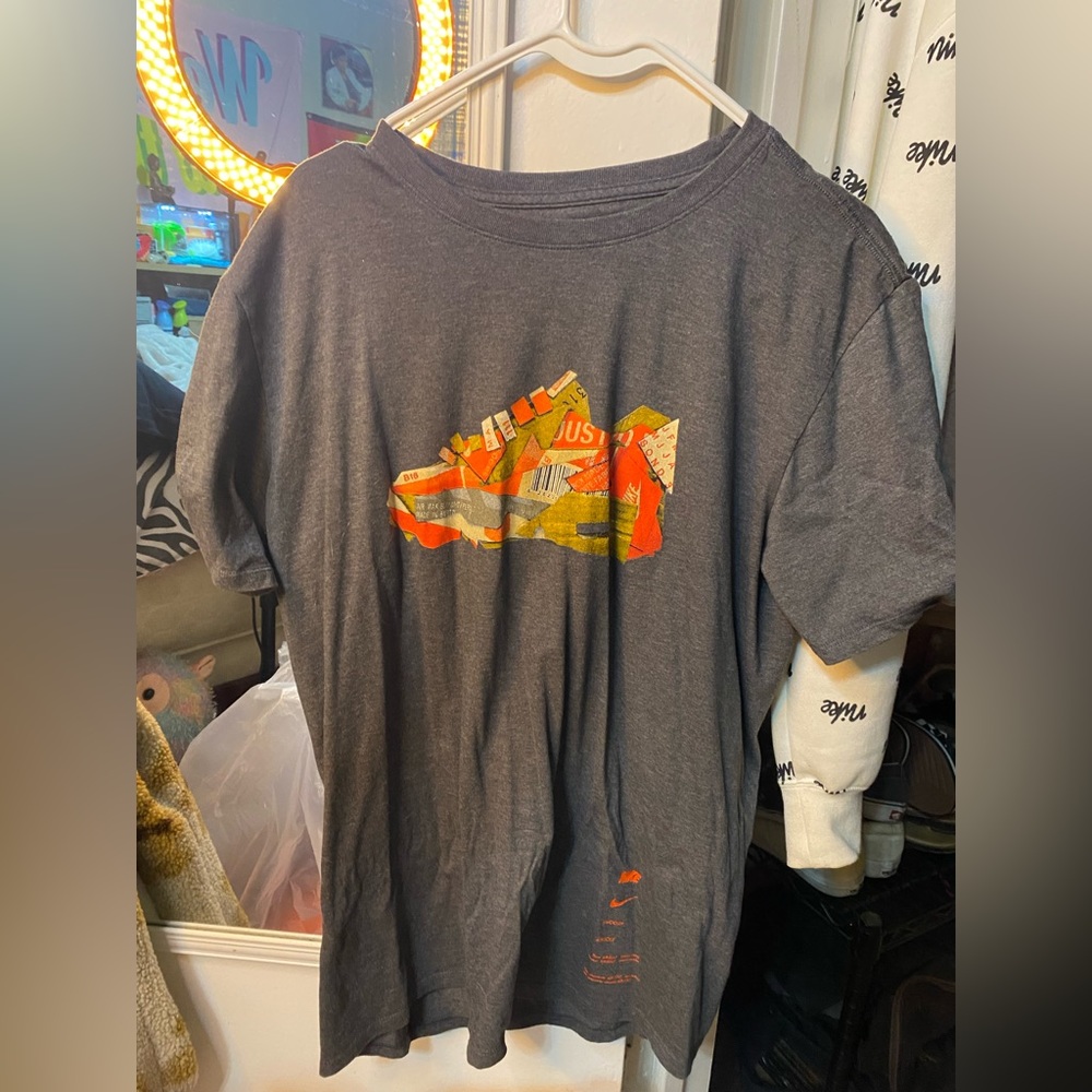 mens nike tee